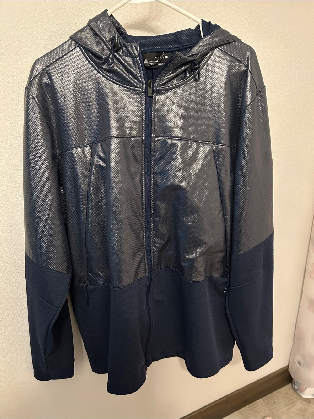 Under Armour Men's Navy Blue Hooded Windbreaker Jacket
